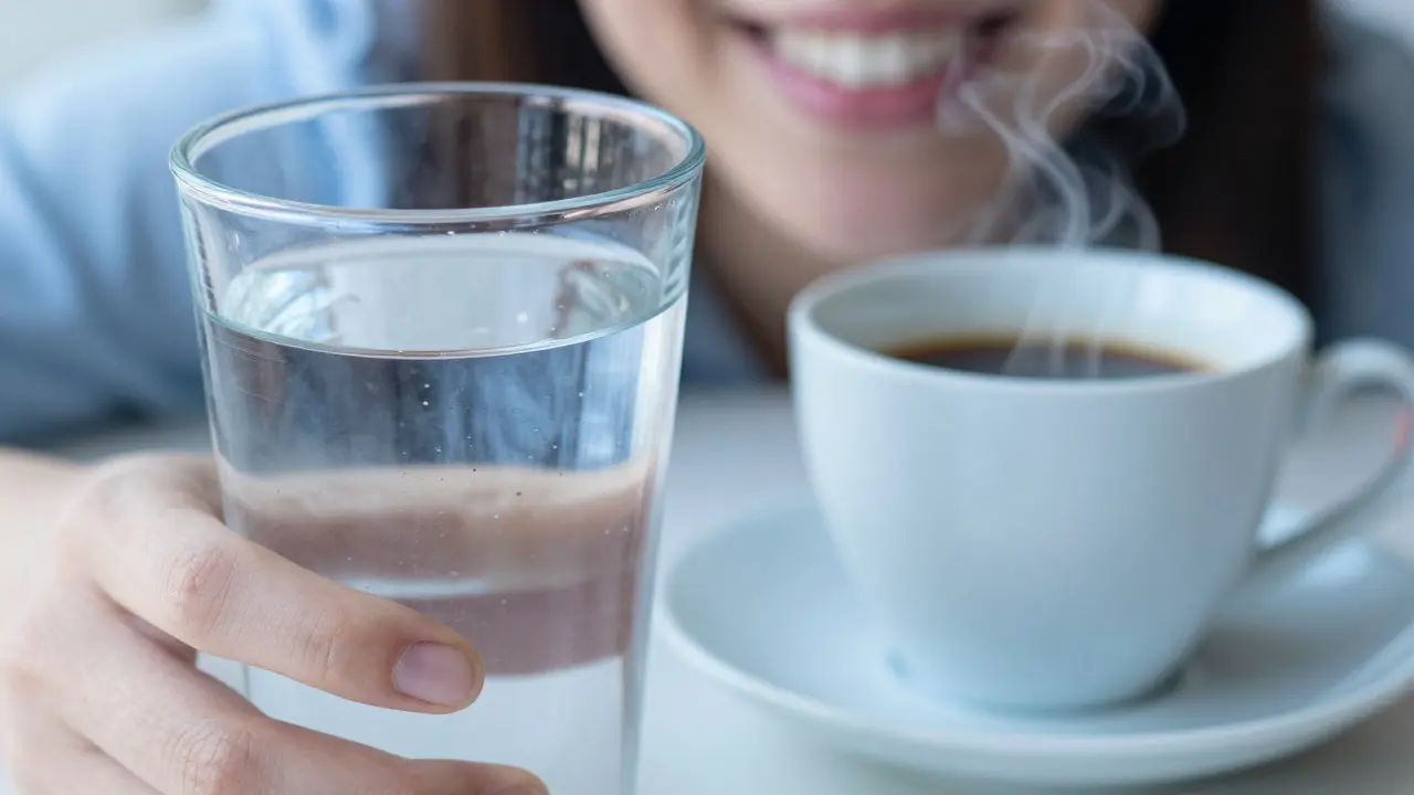 Co se nesmí dělat po bělení zubů? Správná péče po estetickém zákroku