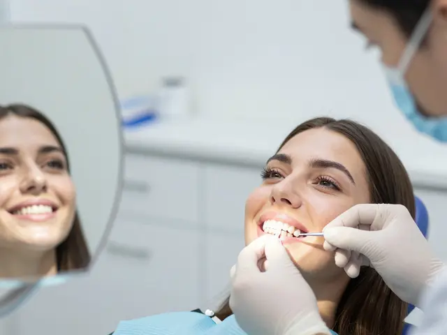 Křivé zuby? Fazety mohou být skvělou alternativou k ortodontii